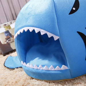 Pet Totality Indoor Shark House With Removable Cushion S/M - Pet Totality